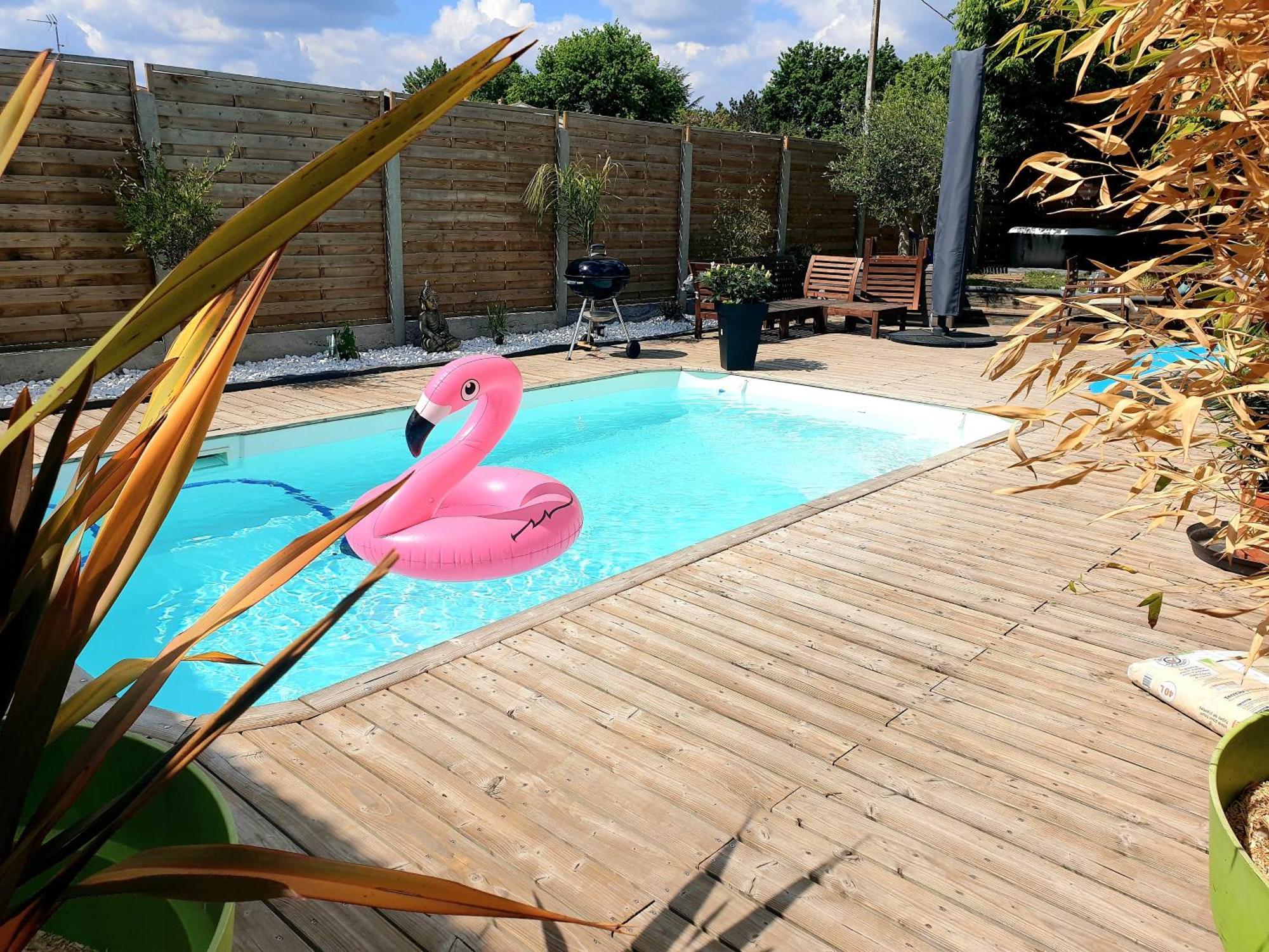 Tiny House Avec Jardin Et Acces Piscine Chauffee Chalet Saint-Medard-en-Jalles
