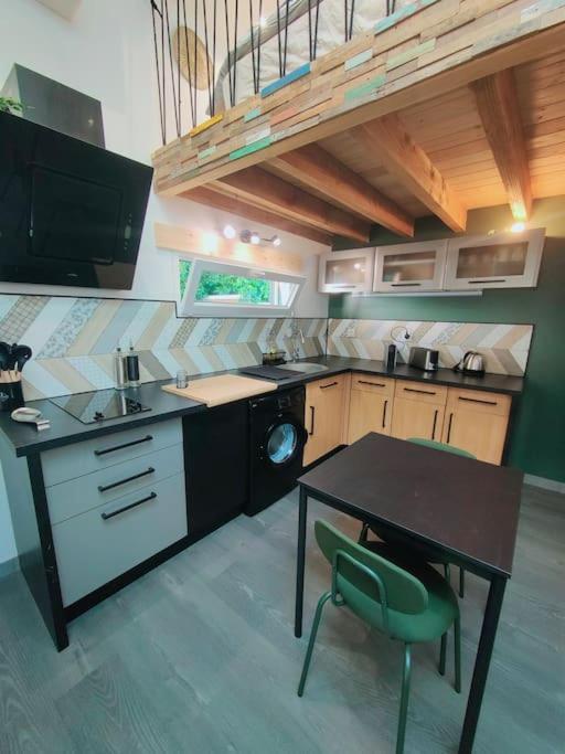 Tiny House Avec Jardin Et Acces Piscine Chauffee Chalet Saint-Medard-en-Jalles
